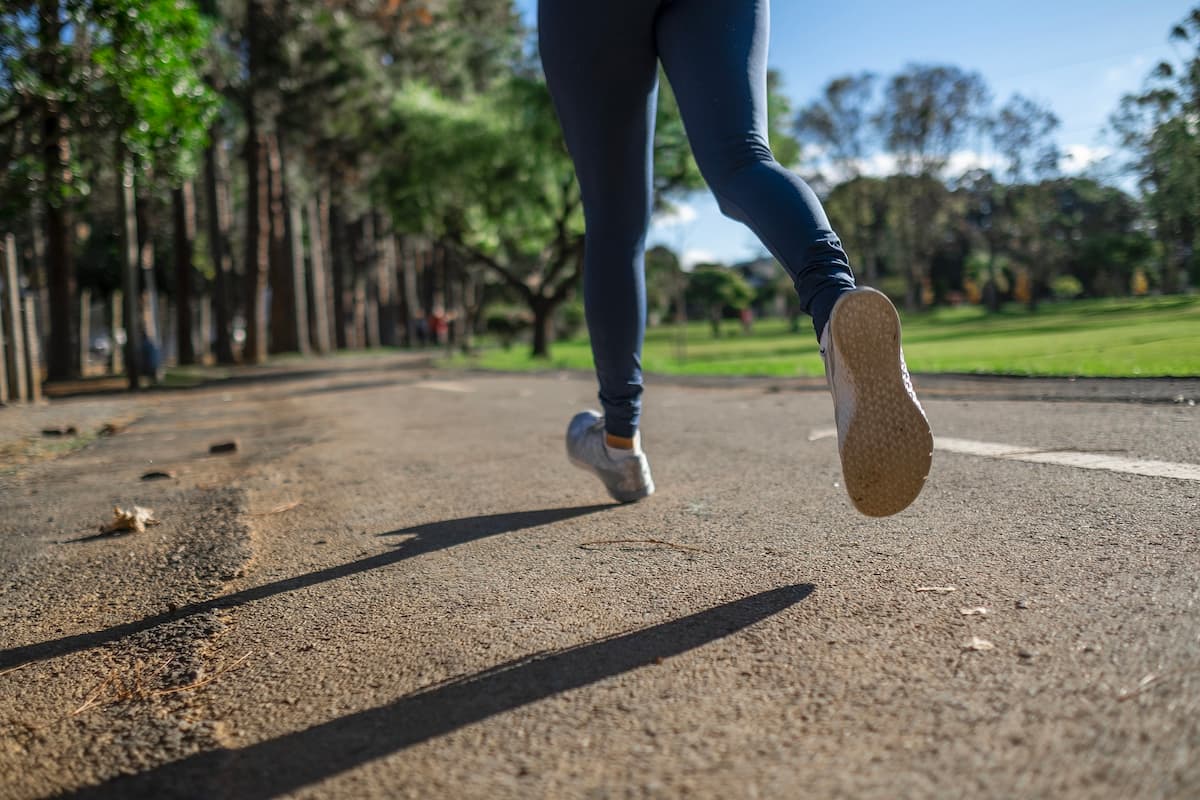 Pieds du sportif : comment prendre soin de ses pieds en tant qu’athlète