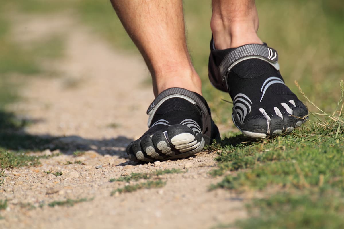 Chaussures barefoot : avis, conseils et analyses sur la tendance minimaliste